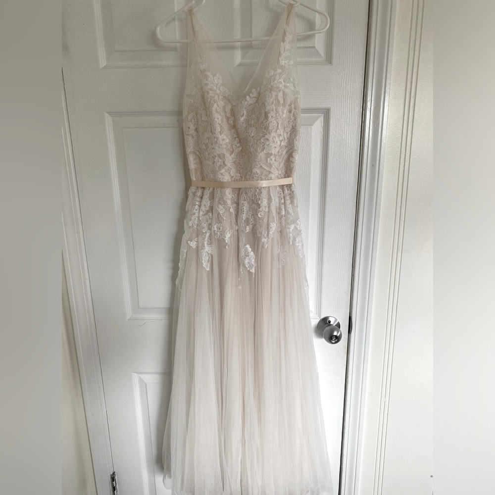 Wtoo by Watters Reagan Gown- size 12/14 Lace + Tulle floor-length Wedding Dress